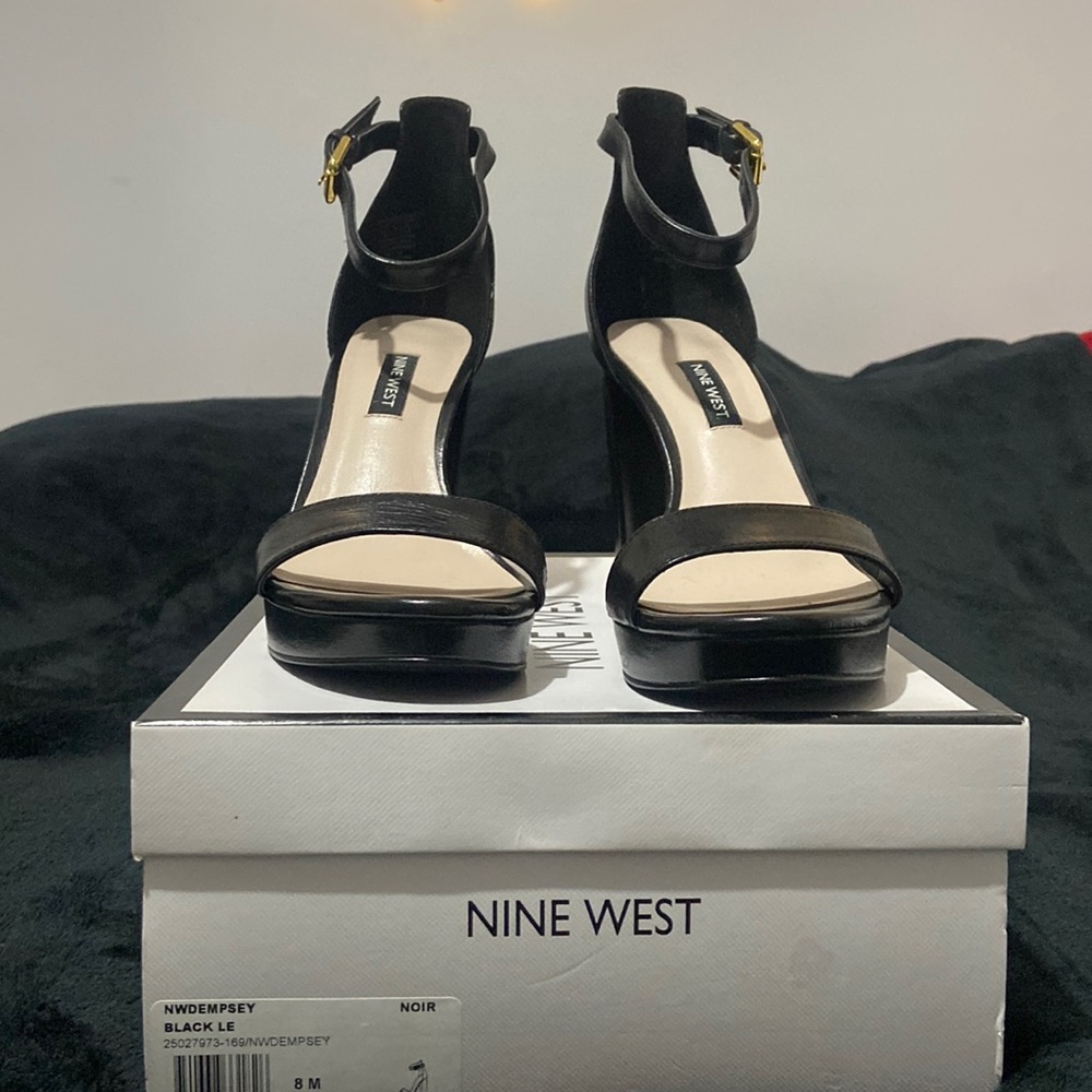 BRAND NEW - Nine West Dempsey platform